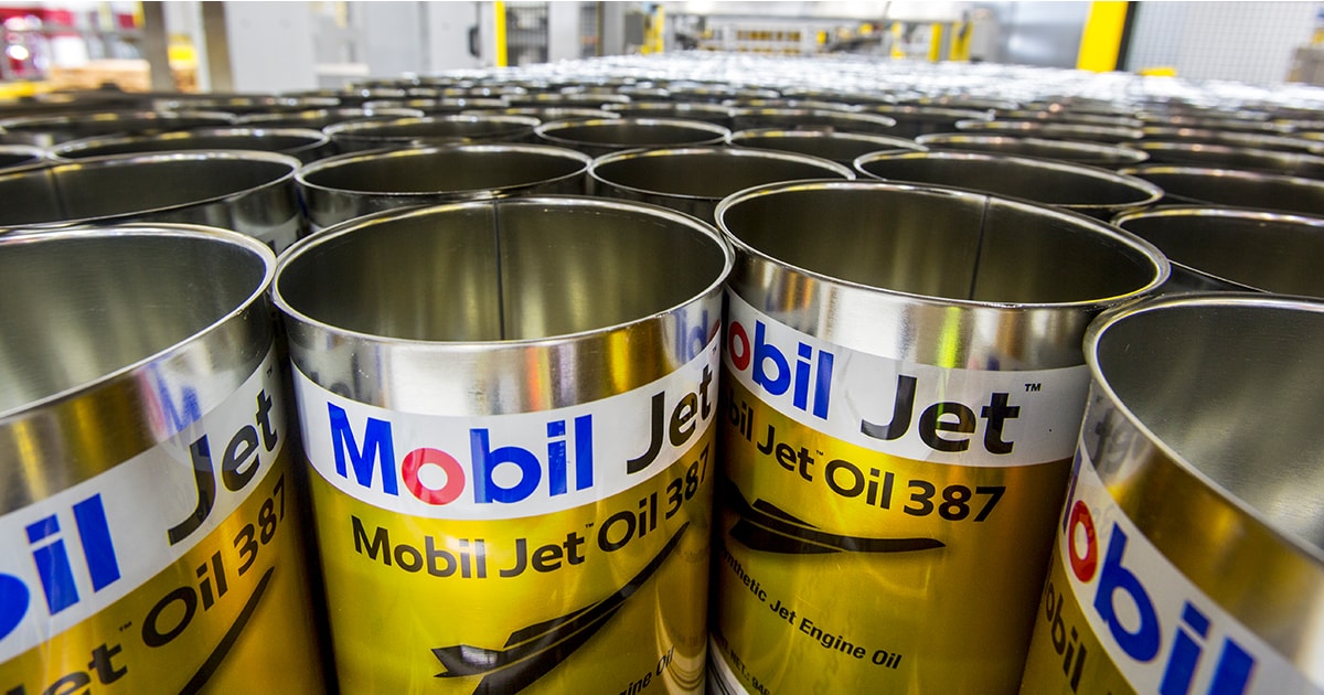 Pratt & Whitney approves Mobil Jet™ Oil 387 ExxonMobil Aviation Fuels