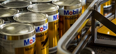 Production of cans of mobil lubricants