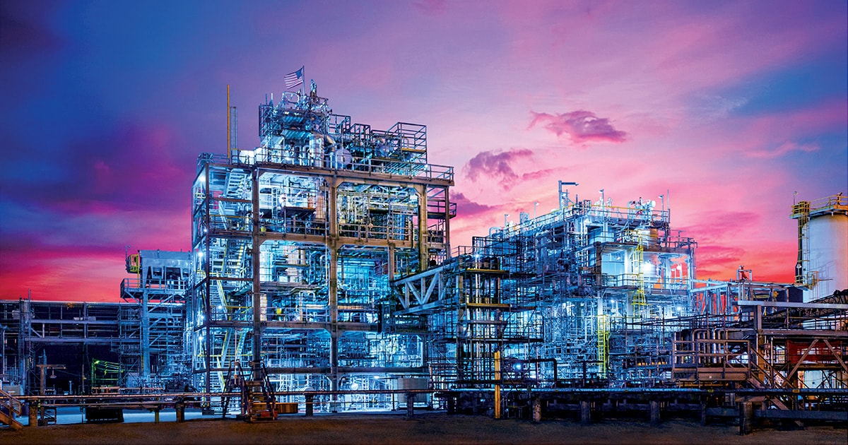Harvey damages ExxonMobil refineries causing pollution ...
