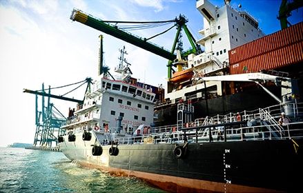 Ship bunkering for fuel
