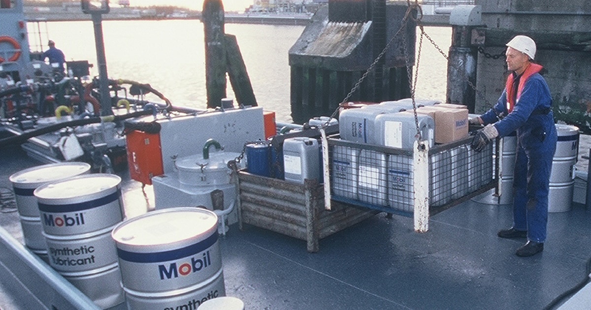 Synthetic marine lubricants ExxonMobil marine