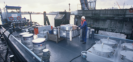 Marine lubricants pernis drums